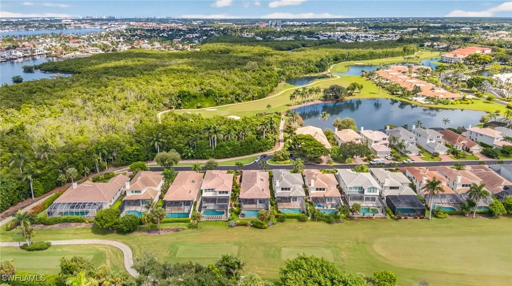 3876 Clipper Cove Drive Naples FL 34112