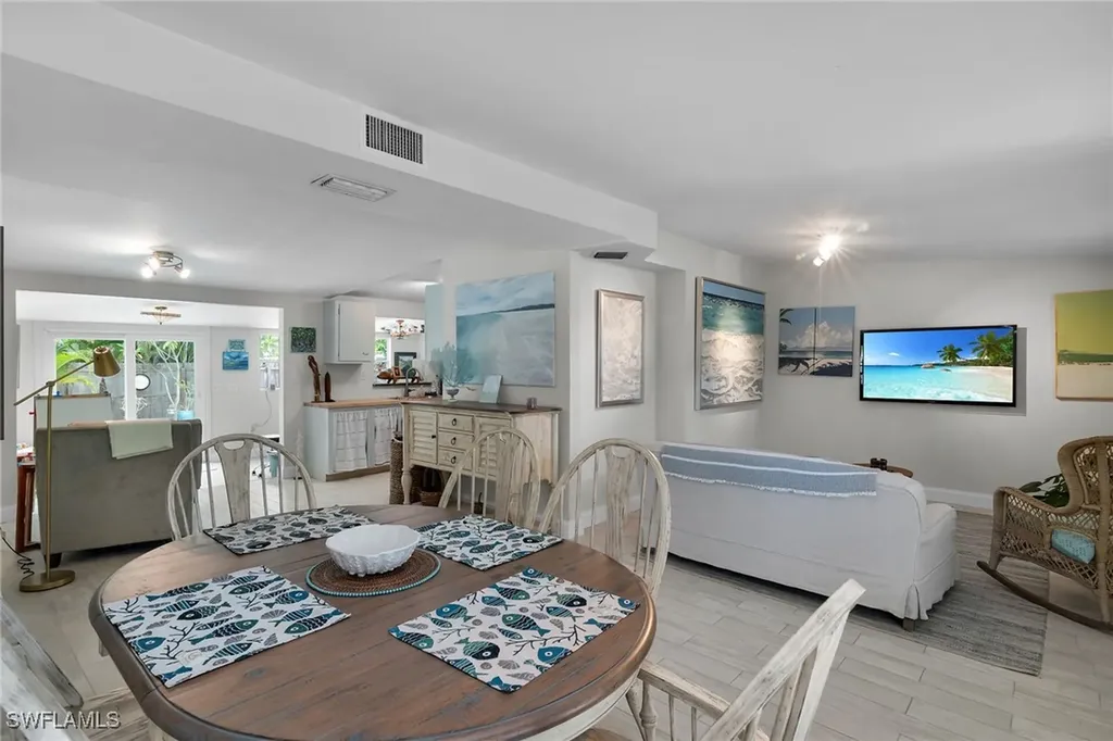 1971 Harbor Lane Naples FL 34104