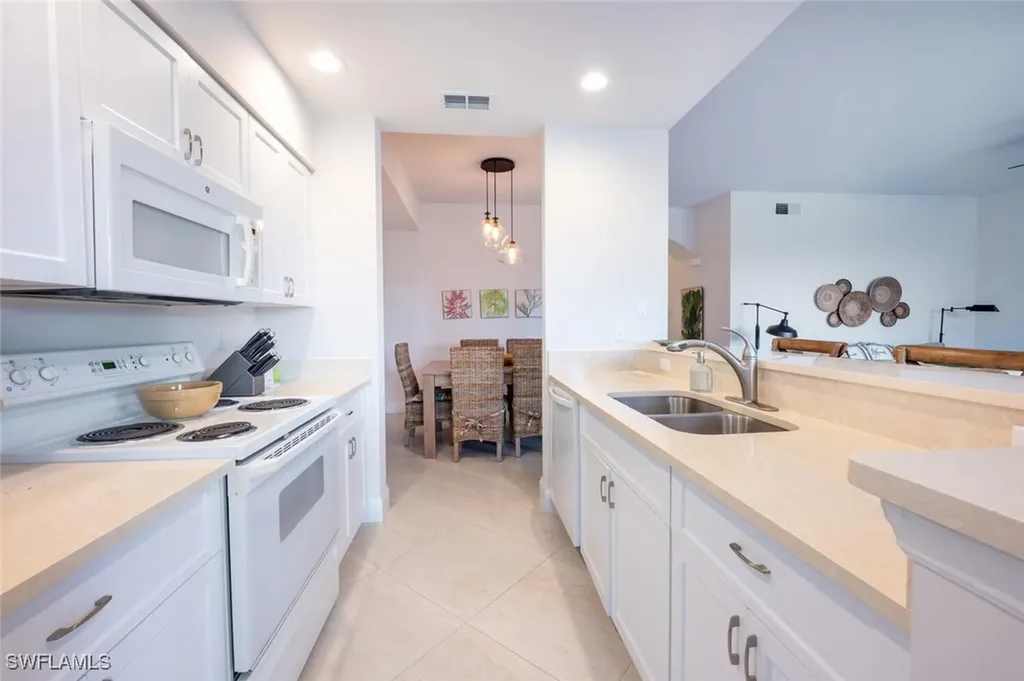 8505 Naples Heritage Drive Naples FL 34112