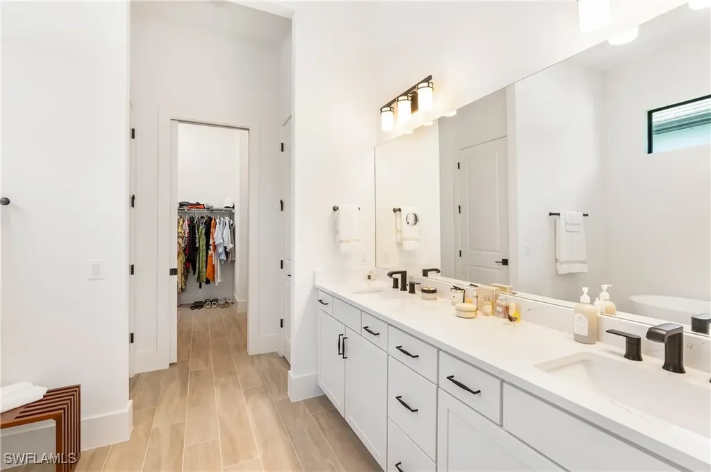 9584 Caymas Terrace Naples FL 34114