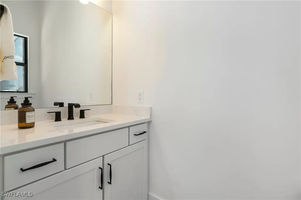 9584 Caymas Terrace Naples FL 34114