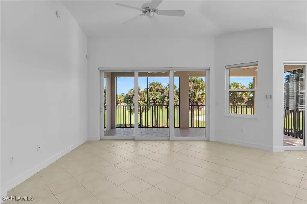 1294 Rialto Way Naples FL 34114