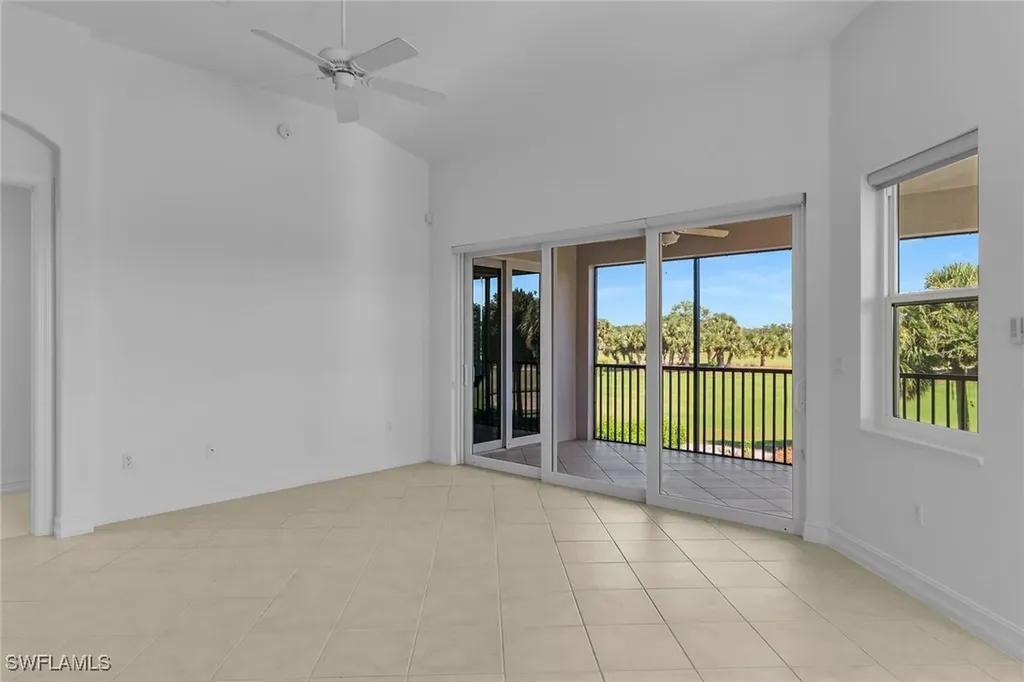 1294 Rialto Way Naples FL 34114