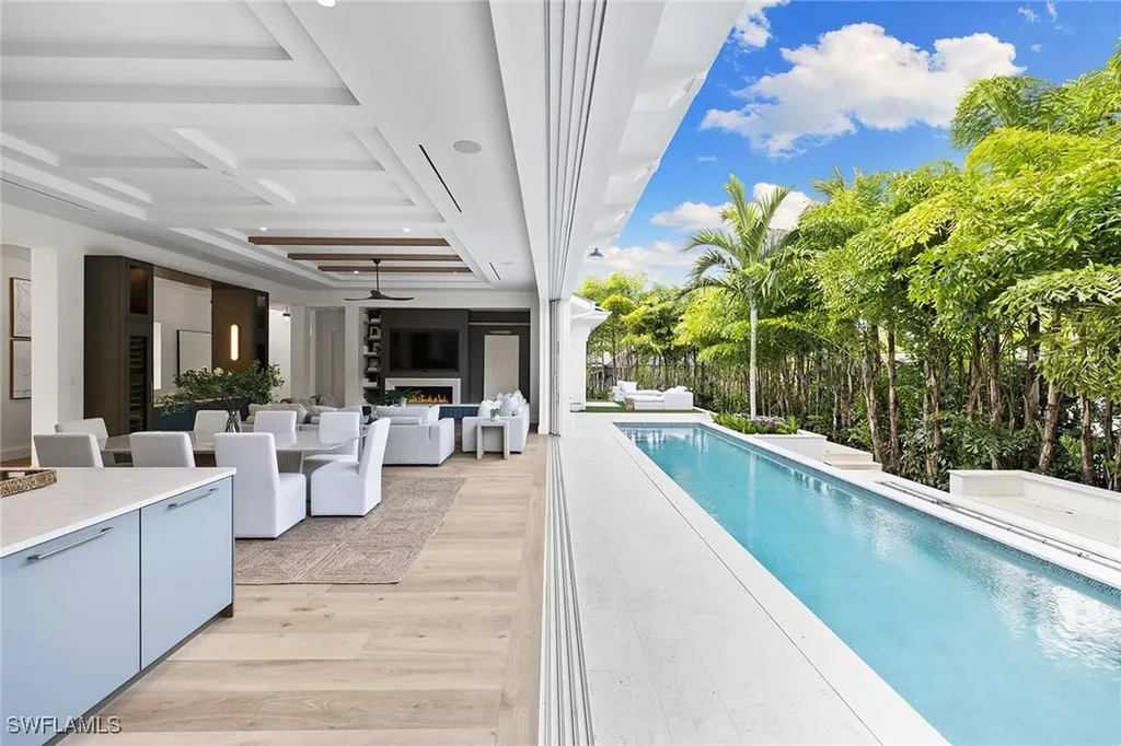 2131 Marina Drive Naples FL 34102