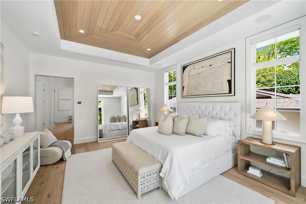 2131 Marina Drive Naples FL 34102