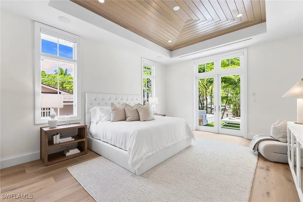 2131 Marina Drive Naples FL 34102