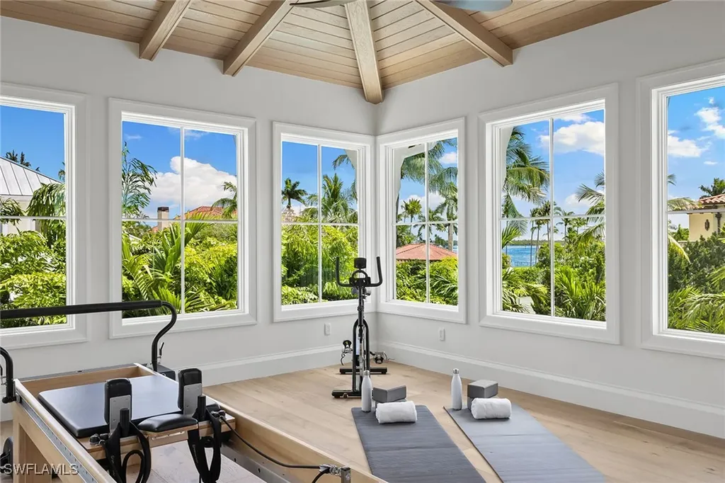 2131 Marina Drive Naples FL 34102