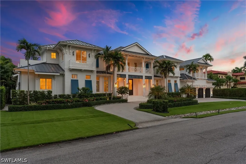 2131 Marina Drive Naples FL 34102