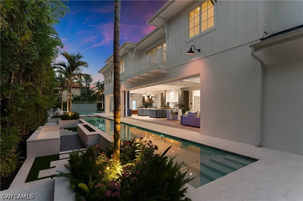 2131 Marina Drive Naples FL 34102