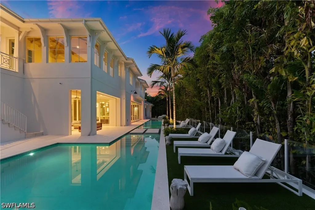2131 Marina Drive Naples FL 34102