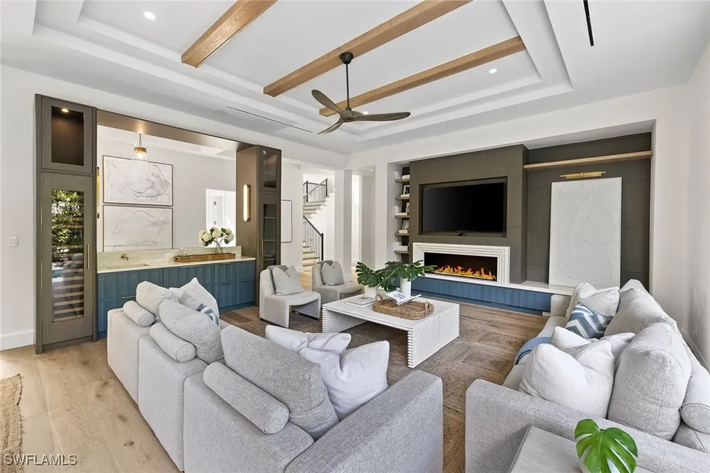 2131 Marina Drive Naples FL 34102