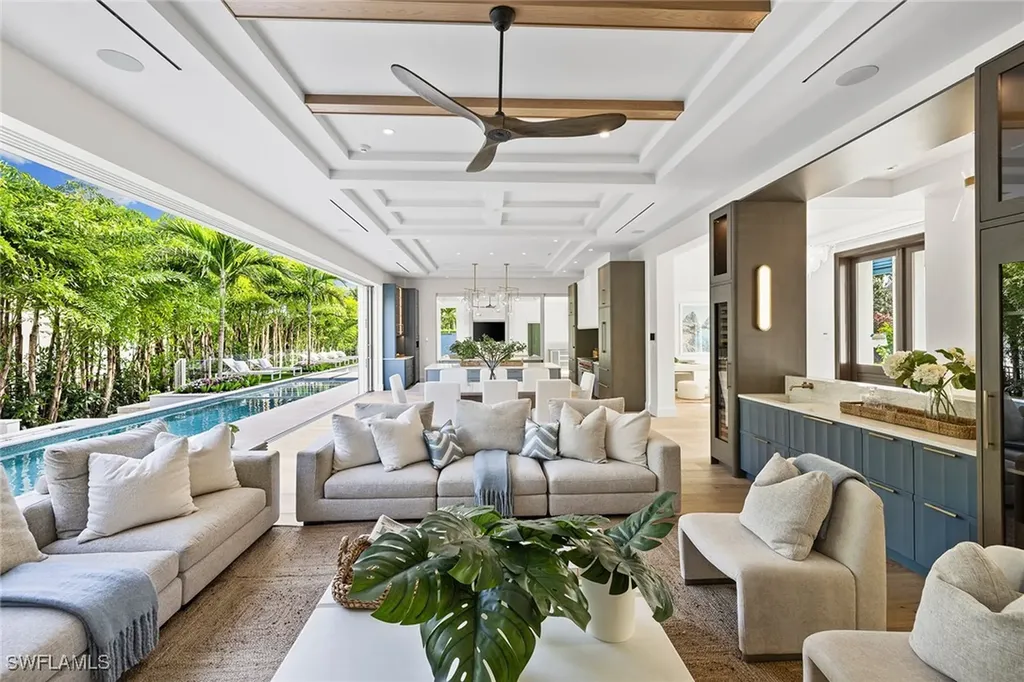 2131 Marina Drive Naples FL 34102