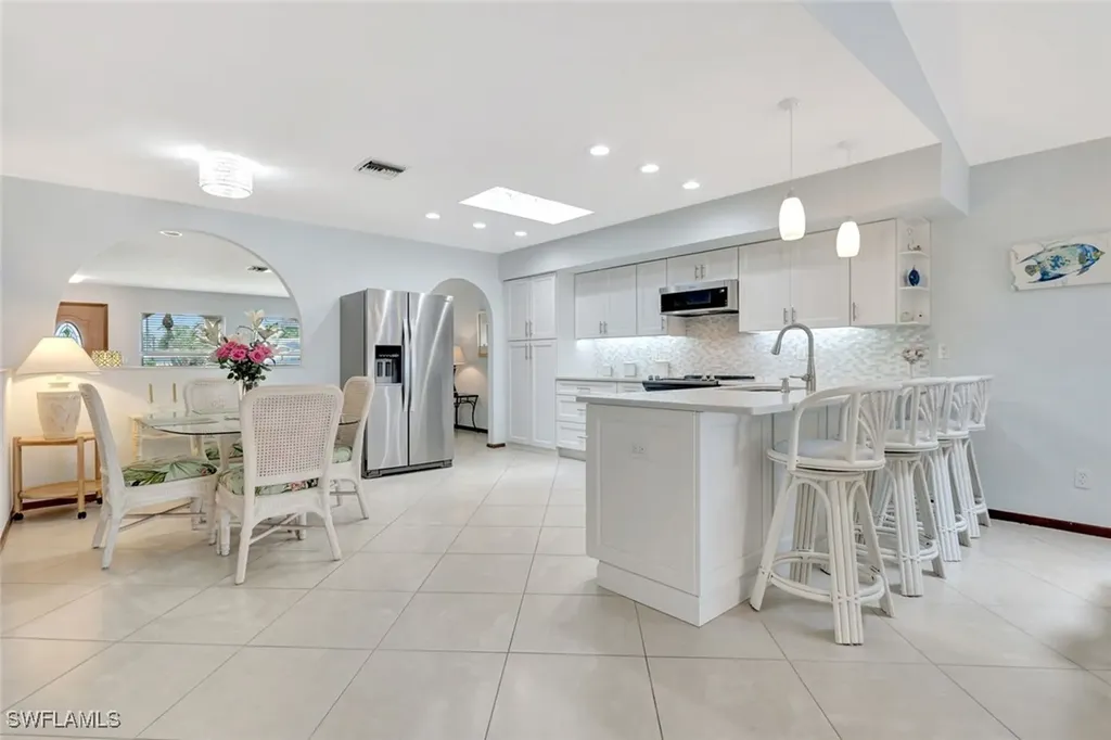 550 94th Avenue N Naples FL 34108