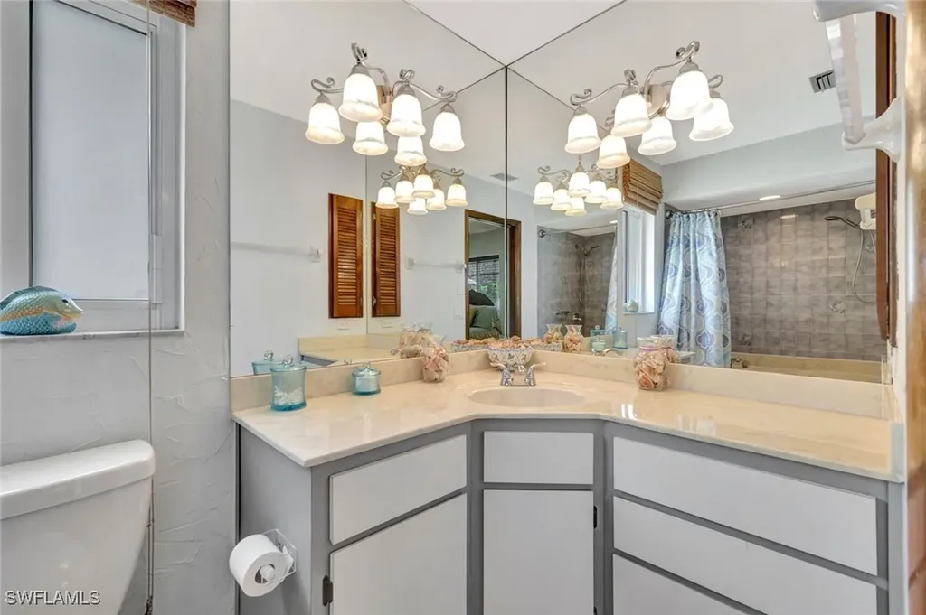 550 94th Avenue N Naples FL 34108