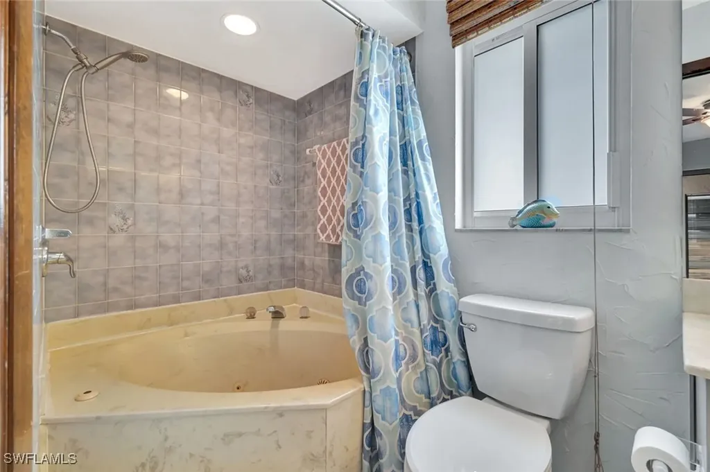550 94th Avenue N Naples FL 34108