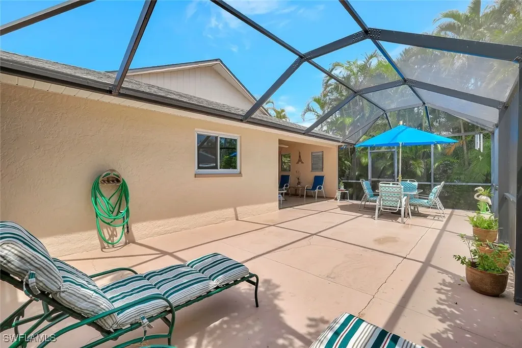 550 94th Avenue N Naples FL 34108