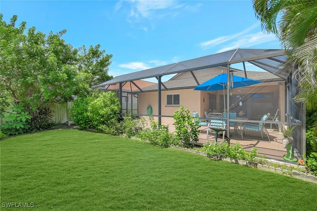 550 94th Avenue N Naples FL 34108