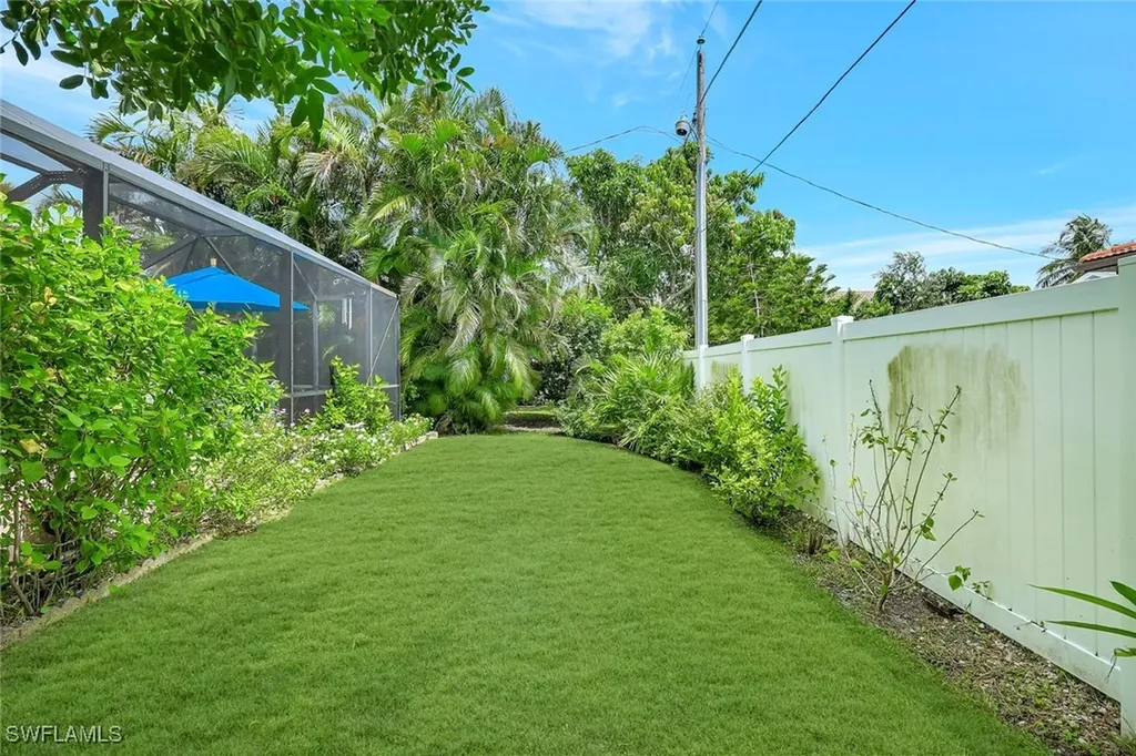550 94th Avenue N Naples FL 34108