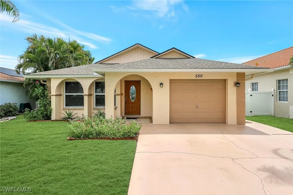 550 94th Avenue N Naples FL 34108