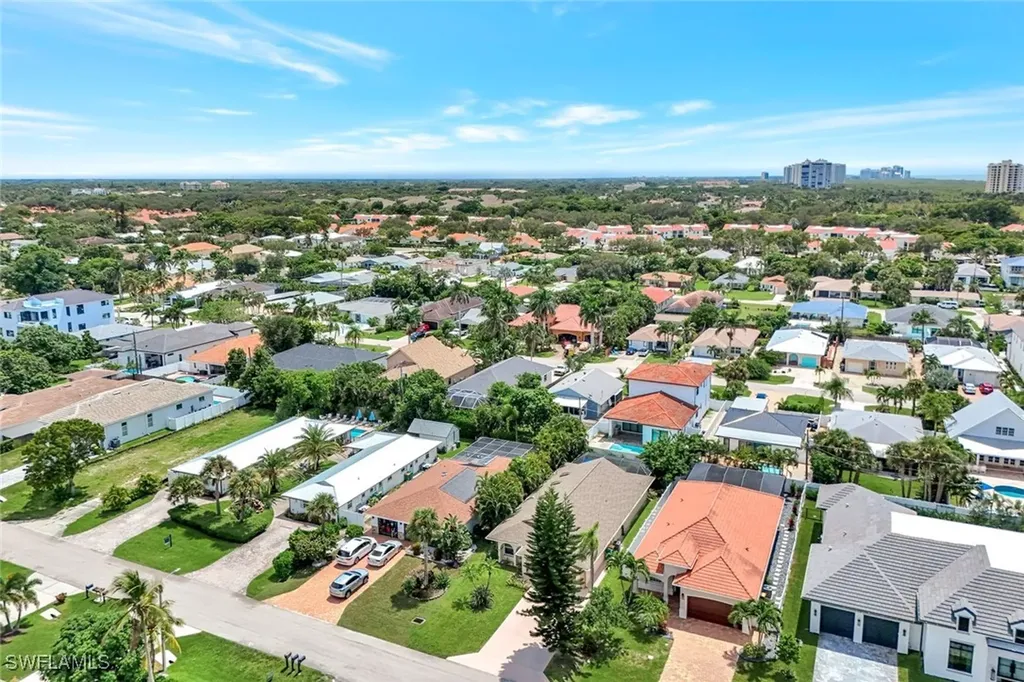 550 94th Avenue N Naples FL 34108