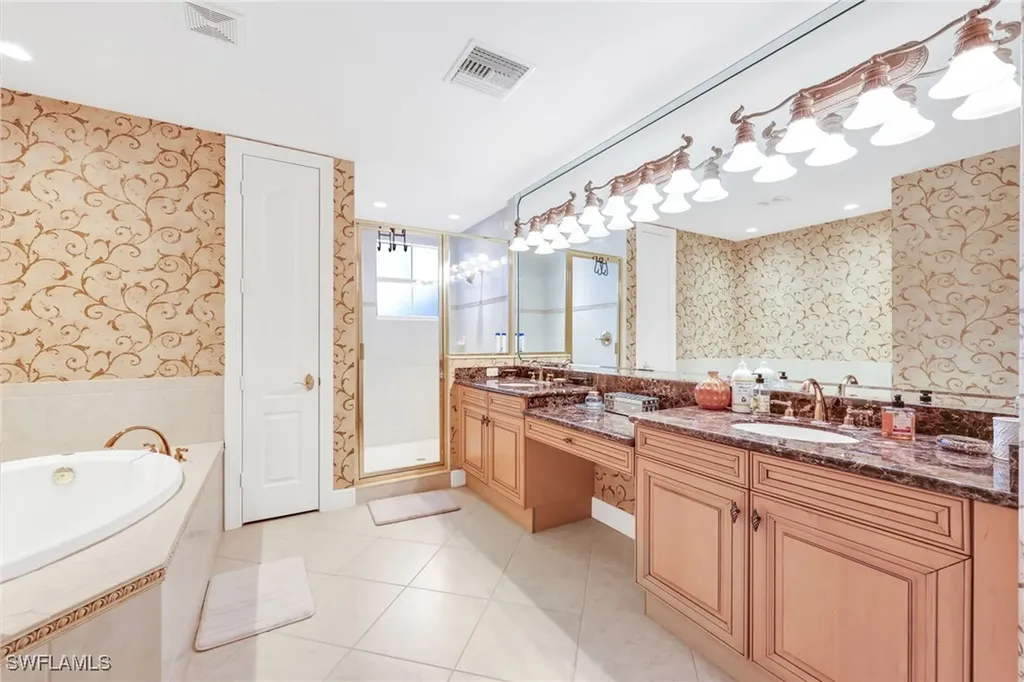 545 Avellino Isle Circle Naples FL 34119