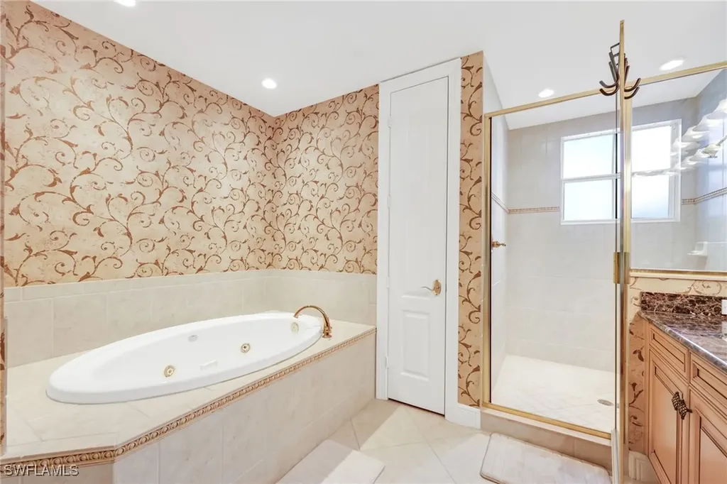 545 Avellino Isle Circle Naples FL 34119