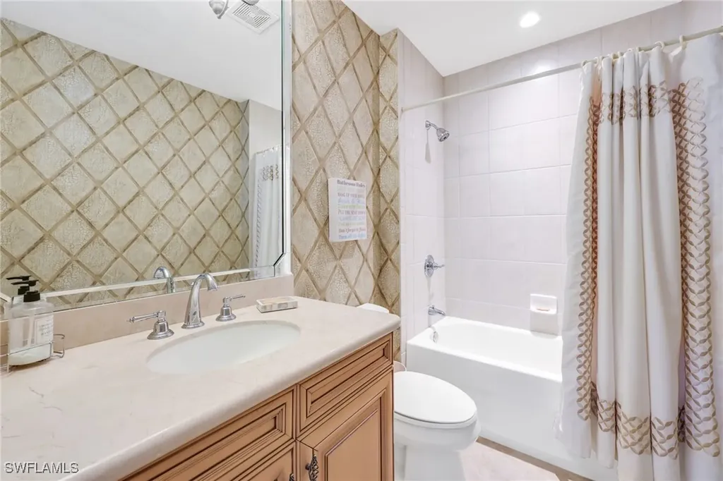 545 Avellino Isle Circle Naples FL 34119