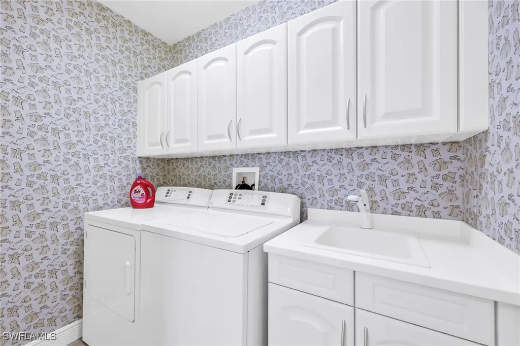 545 Avellino Isle Circle Naples FL 34119