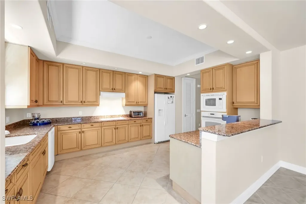 545 Avellino Isle Circle Naples FL 34119
