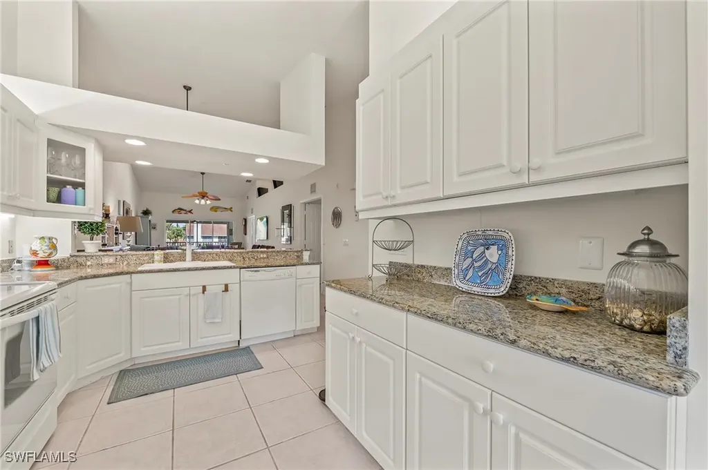 2381 Hidden Lake Court Naples FL 34112