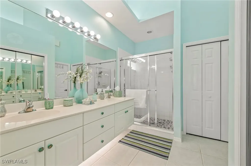 2381 Hidden Lake Court Naples FL 34112