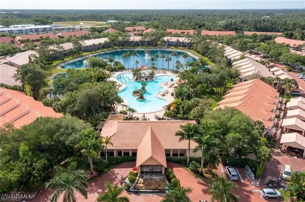 2381 Hidden Lake Court Naples FL 34112