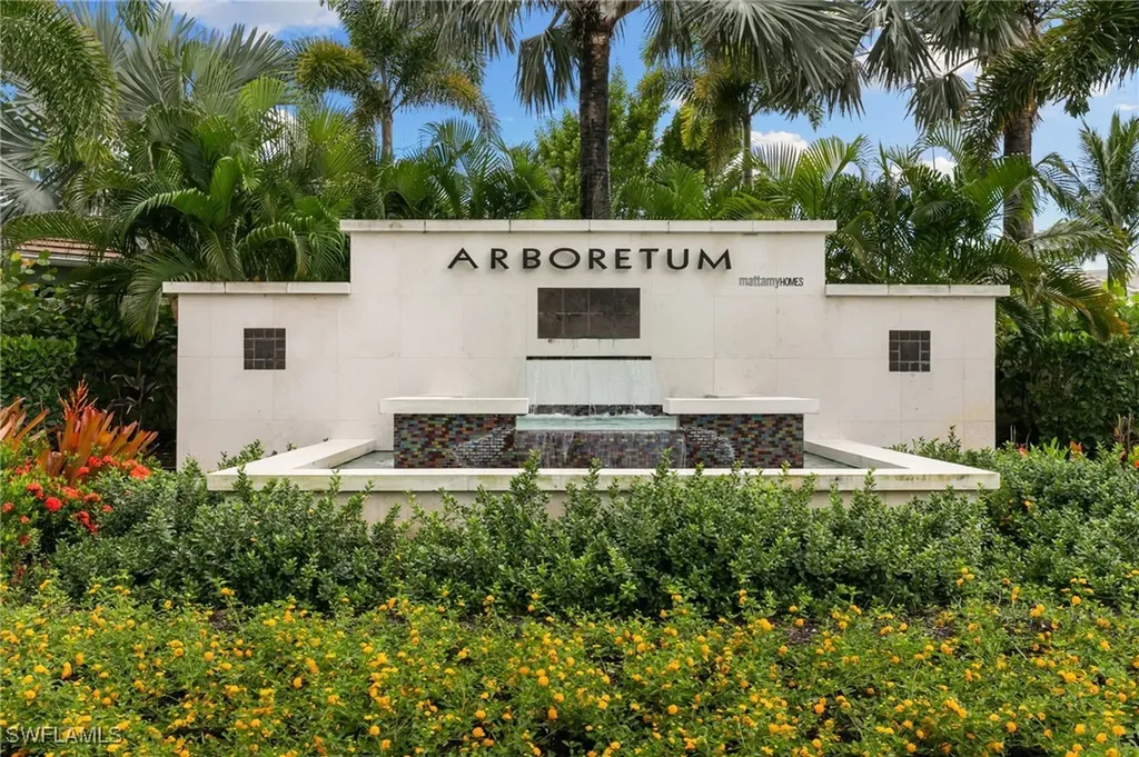 4546 Arboretum Circle Naples FL 34112