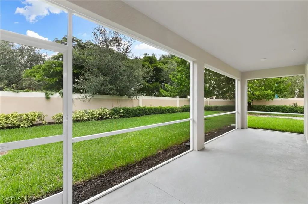 4546 Arboretum Circle Naples FL 34112