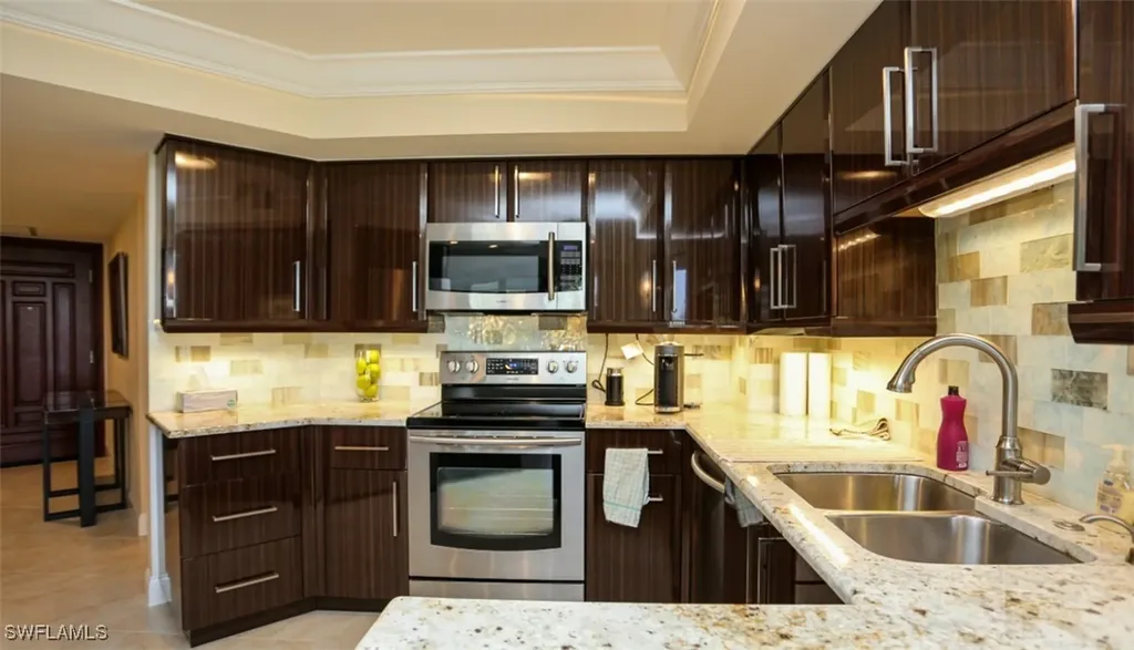 4551 Gulf Shore Boulevard N Naples FL 34103