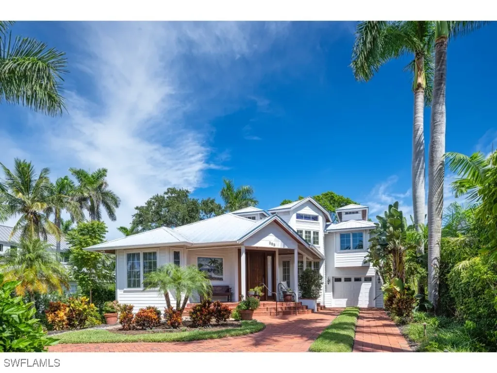 263 10th Avenue S Naples FL 34102