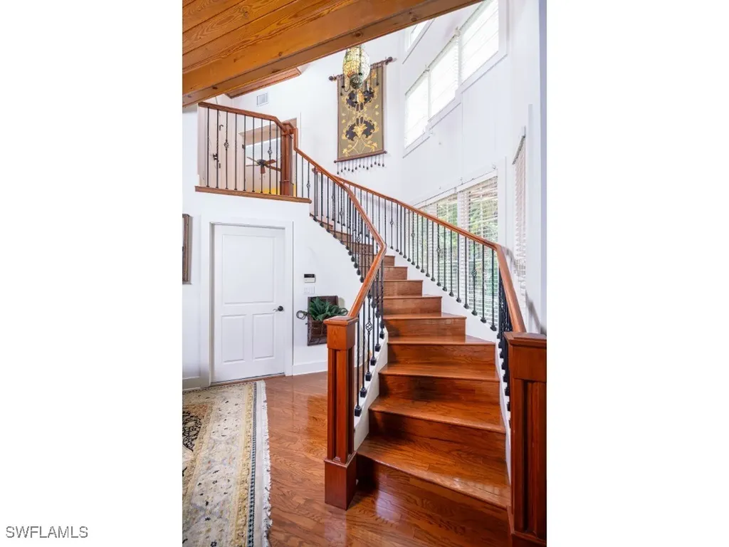 263 10th Avenue S Naples FL 34102