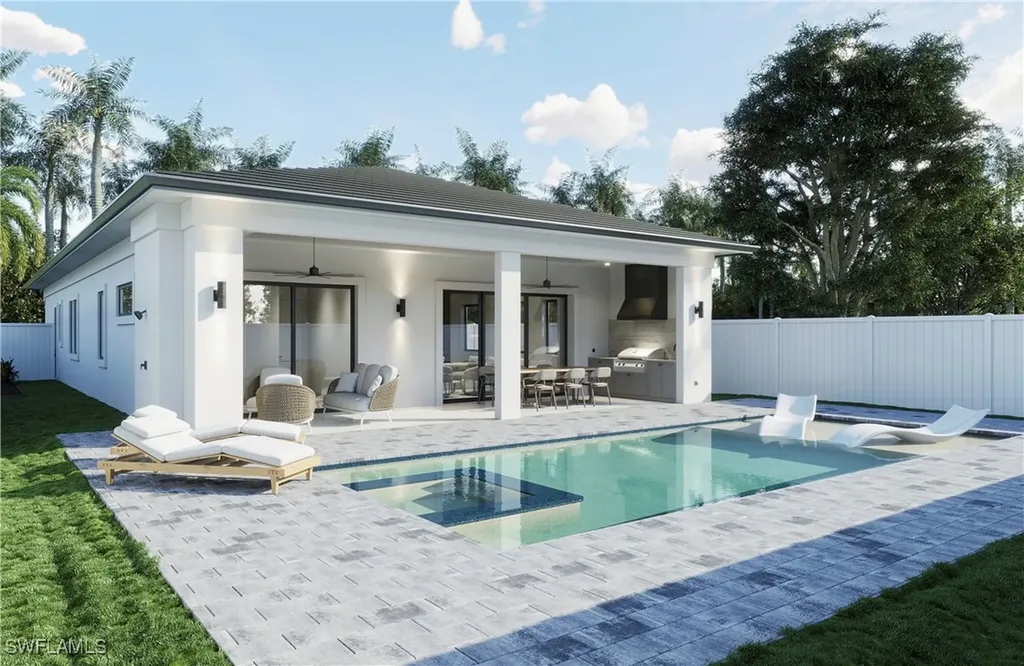 638 93rd Avenue N Naples FL 34108
