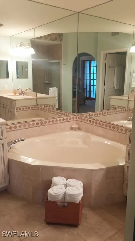 6520 Valen Way Naples FL 34108