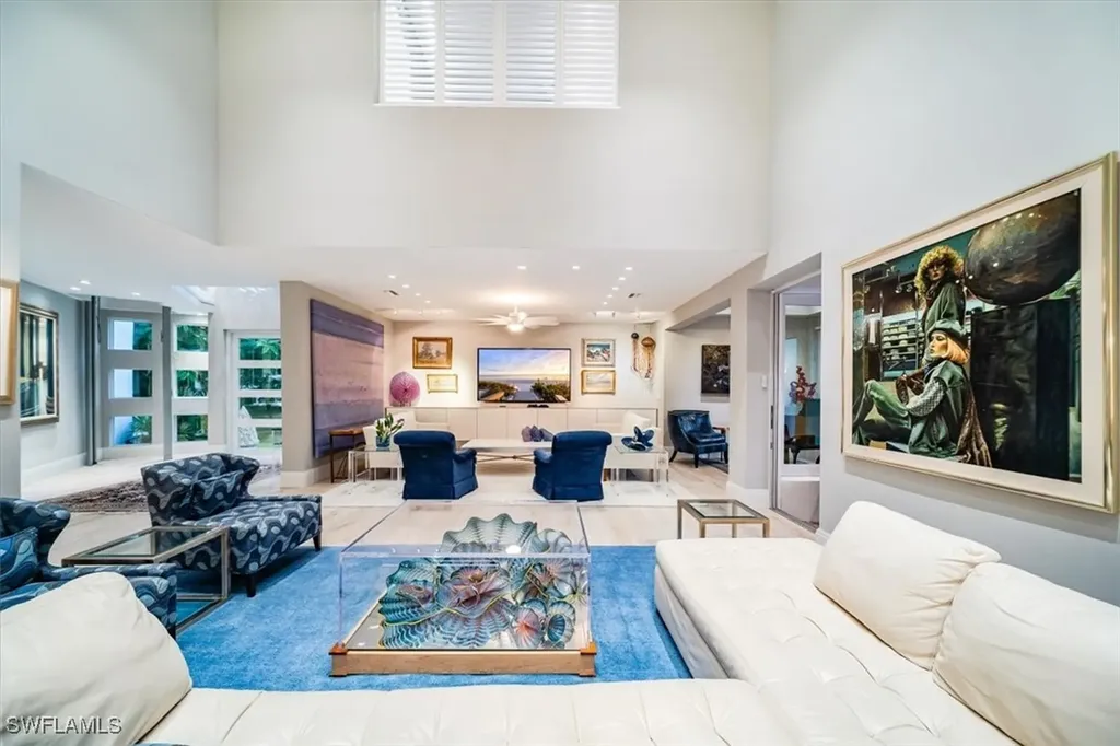 367 5th Avenue N Naples FL 34102