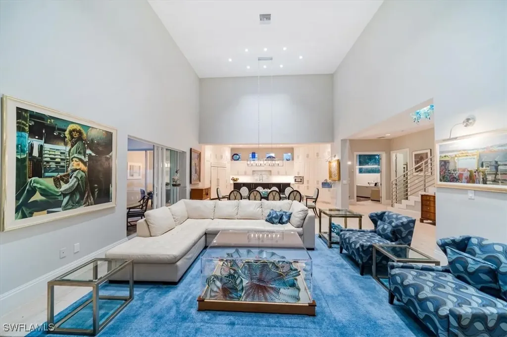 367 5th Avenue N Naples FL 34102
