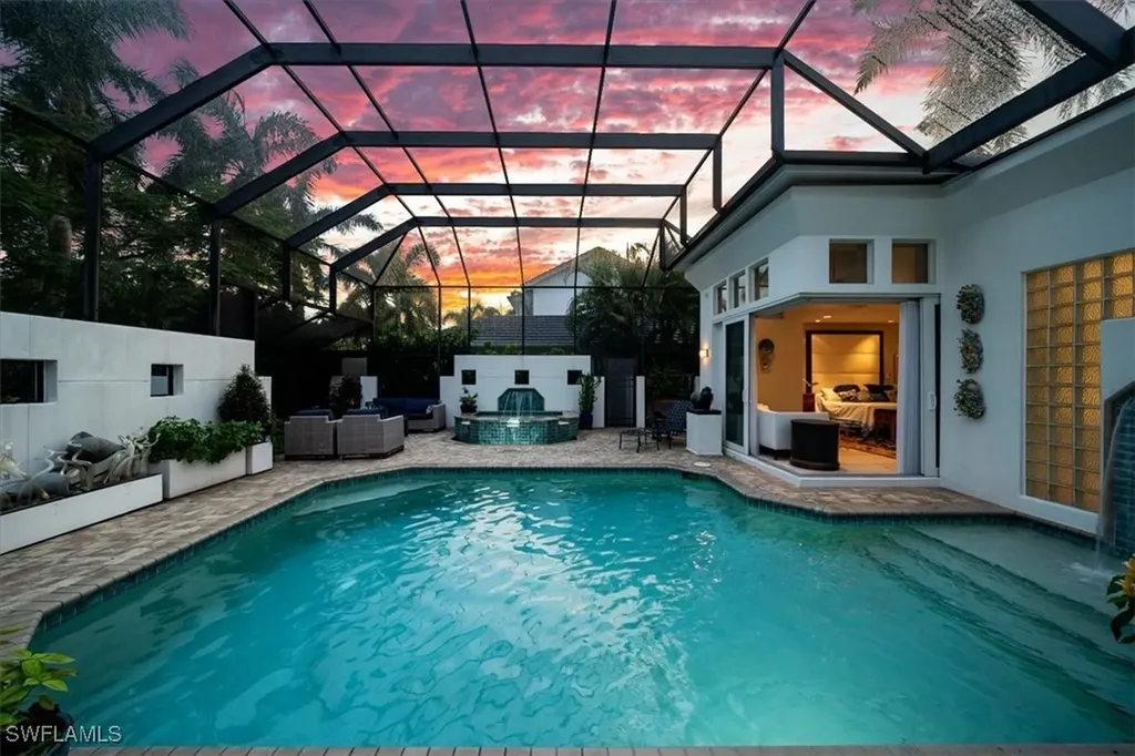 367 5th Avenue N Naples FL 34102