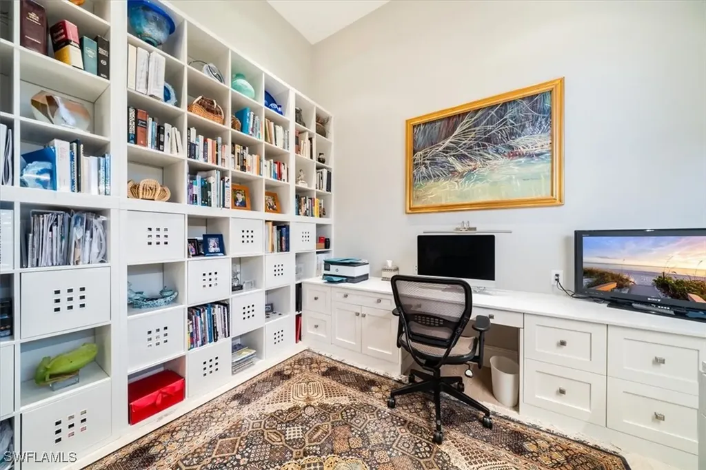 367 5th Avenue N Naples FL 34102