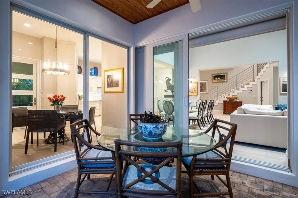 367 5th Avenue N Naples FL 34102