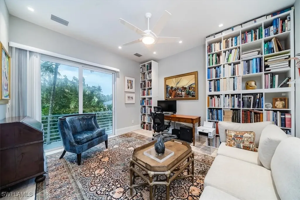 367 5th Avenue N Naples FL 34102