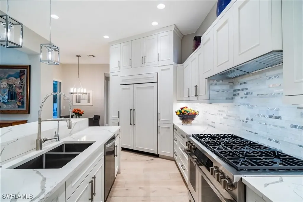 367 5th Avenue N Naples FL 34102