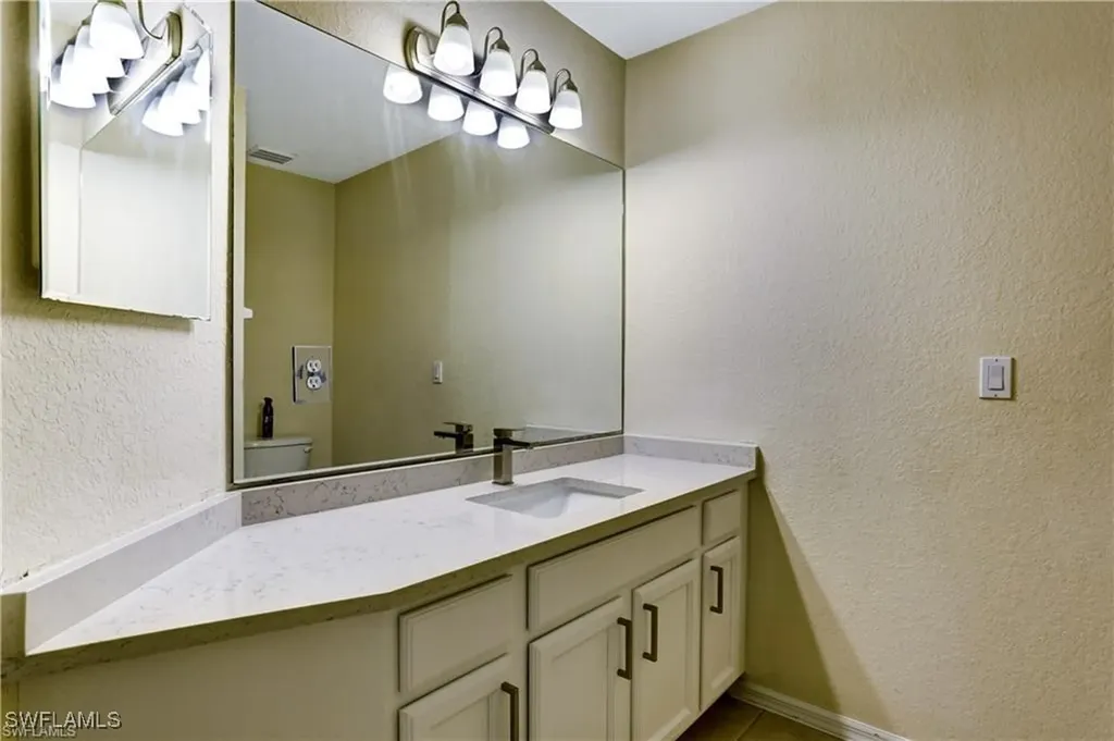 14047 Danpark Loop Fort Myers FL 33912