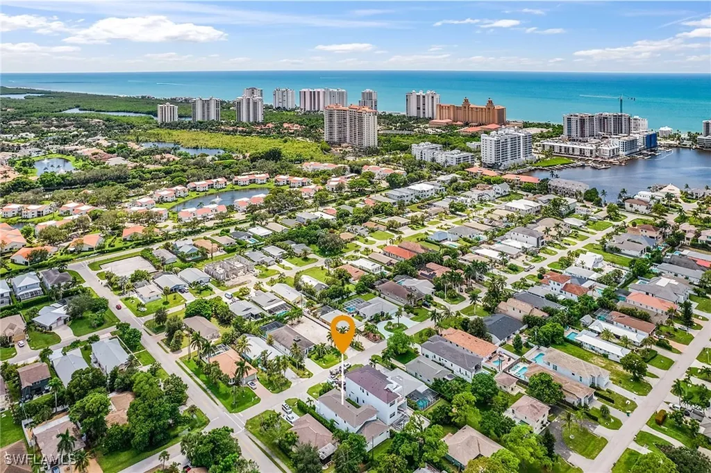591 93rd Avenue N Naples FL 34108