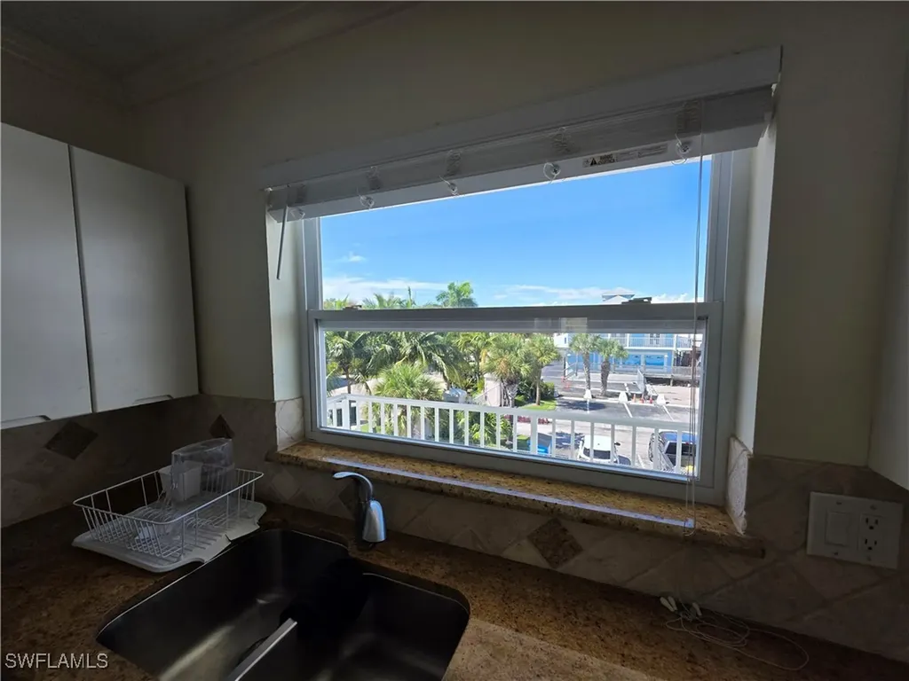 1100 8th Avenue S Naples FL 34102