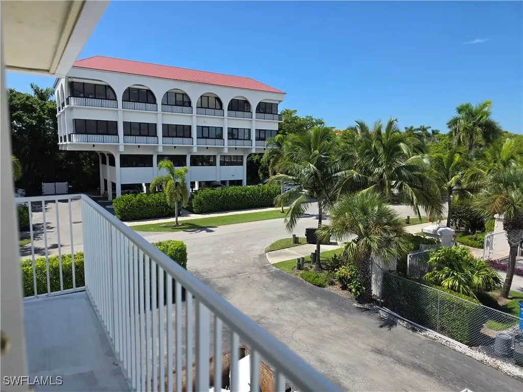 1100 8th Avenue S Naples FL 34102